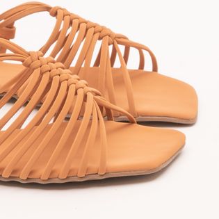 Rasteira Nobuck Tiras com Nózinhos - BISCUIT