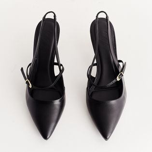 Scarpin slingback fivelas - PRETA