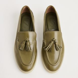 Mocassim em Couro com Barbicacho - VERDE OLIVE