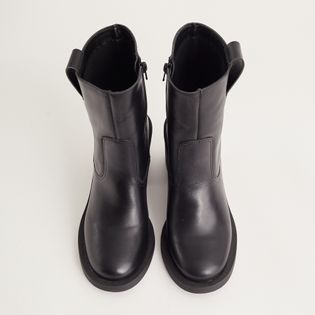 Bota Cano Médio em Couro com Pespontos - PRETA