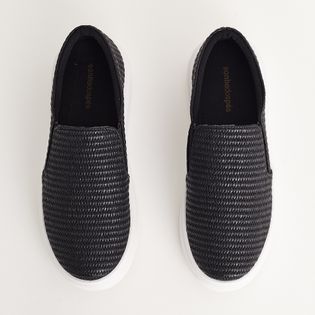 Tênis Slip On Textura Ráfia - PRETA