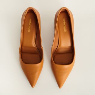 Scarpin bico fino e salto bloco - CAMEL
