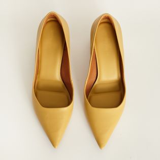 Scarpin bico fino e salto bloco - DOCE DE LEITE