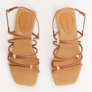 Rasteira Tiras com Spikes - CASCA