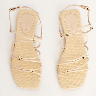 Rasteira Tiras com Spikes - MILK