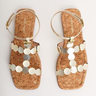 Rasteira Gladiadora Metalizada Medalhas - CHAMPAGNE