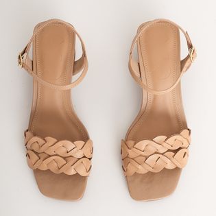Sandália Tiras Cruzadas em Couro - FENDI