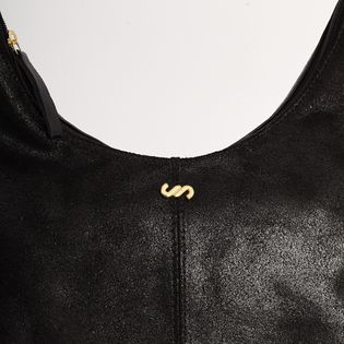Bolsa curva em couro - PRETA