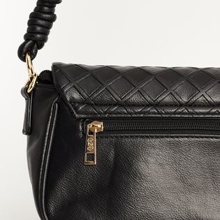 Bolsa texturizada com alça trançada - PRETA
